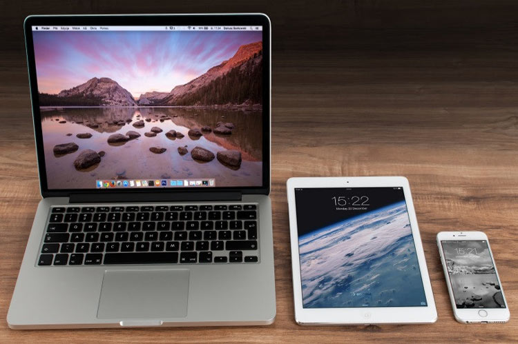 Compatible With Other Apple Devices-Pros and Cons of Owning a MacBook 