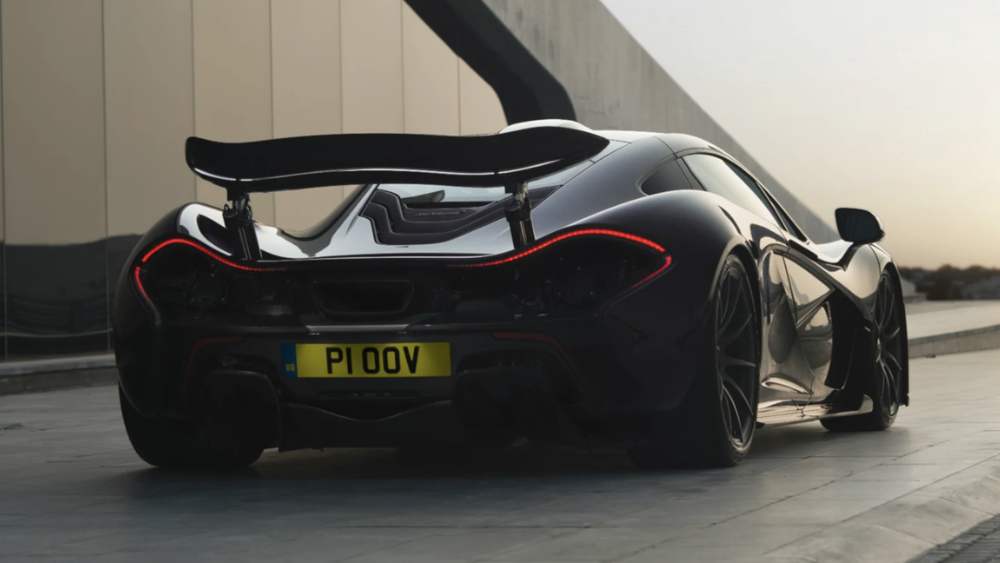 2016 McLaren P1