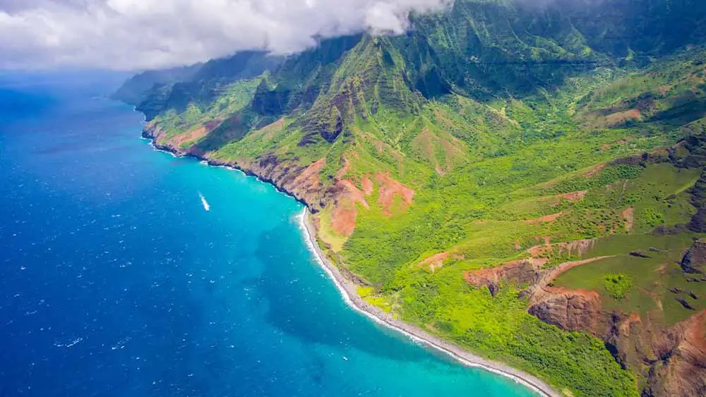 Maui vs Kauai