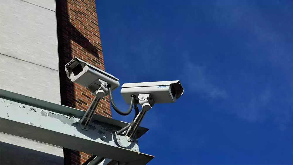 business alarm system maintenance - security cameras