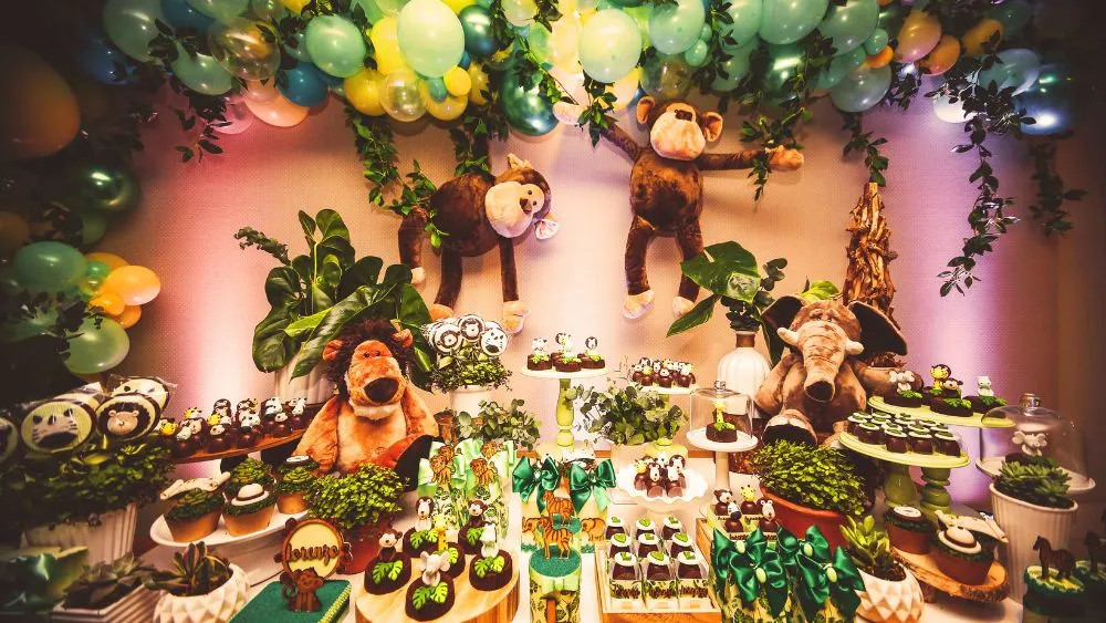 Plan a Themed Party
